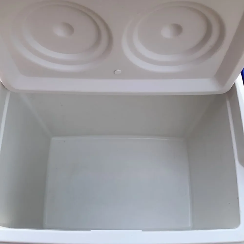 ‎Igloo vintage 6 Pack Cooler Retro Lunchbox Red White